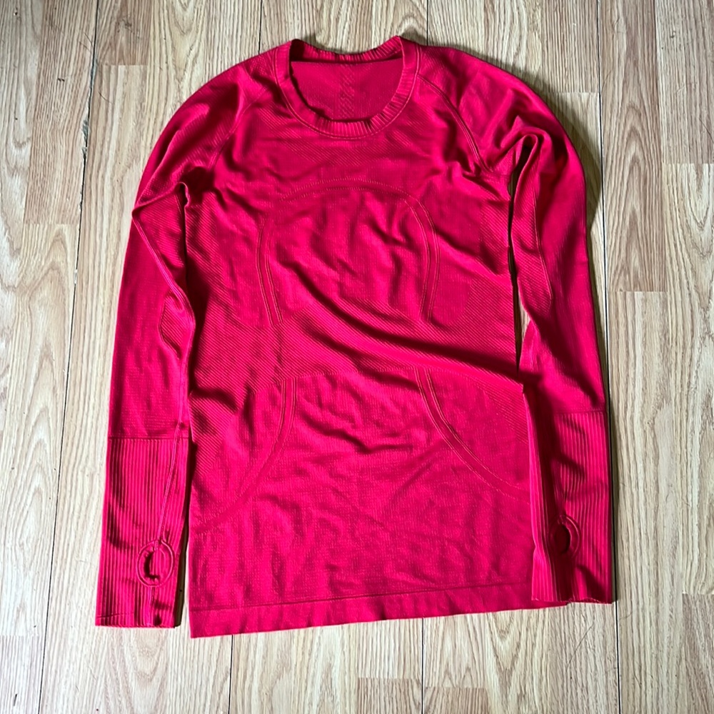 Red LS swiftly